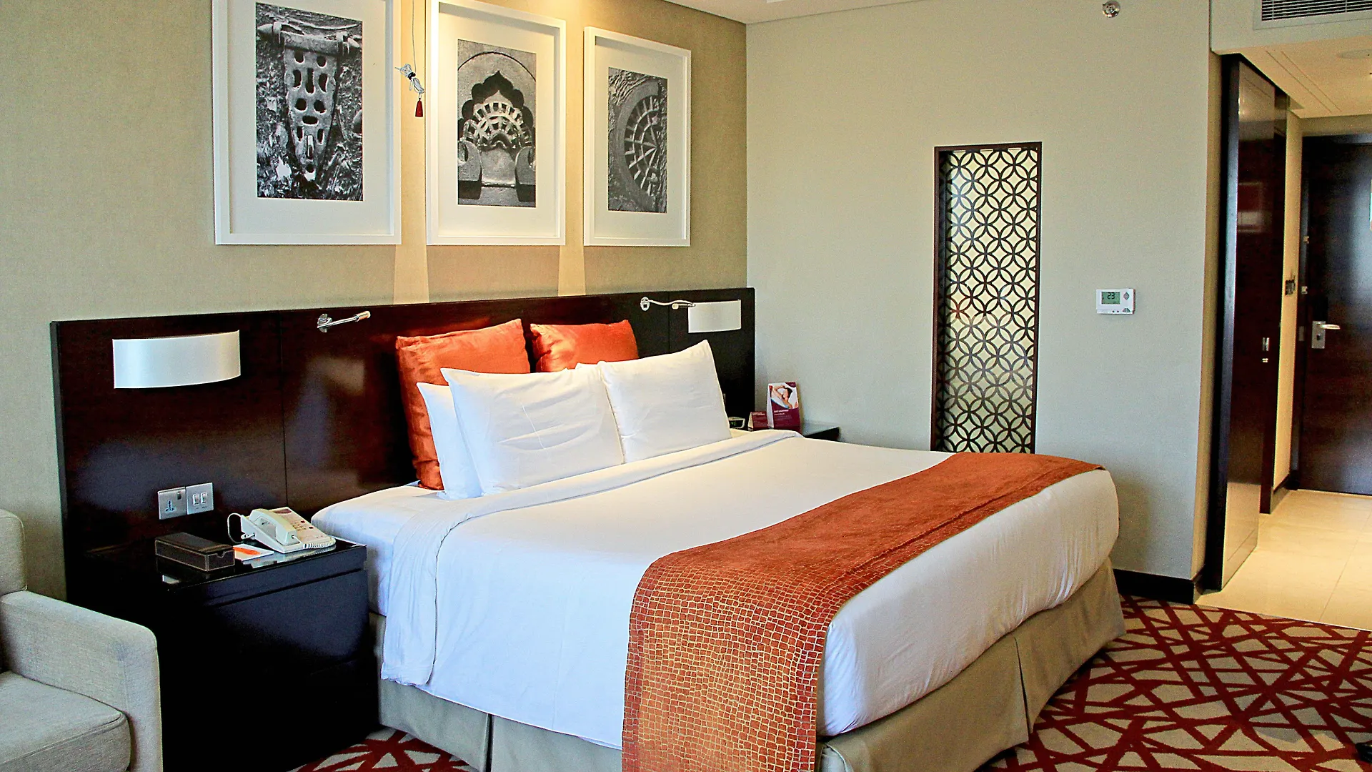 Crowne Plaza Dubai Deira By Ihg Hotel