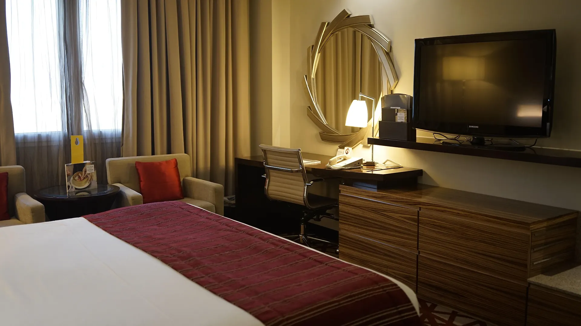 Crowne Plaza Dubai Deira By Ihg Hotel