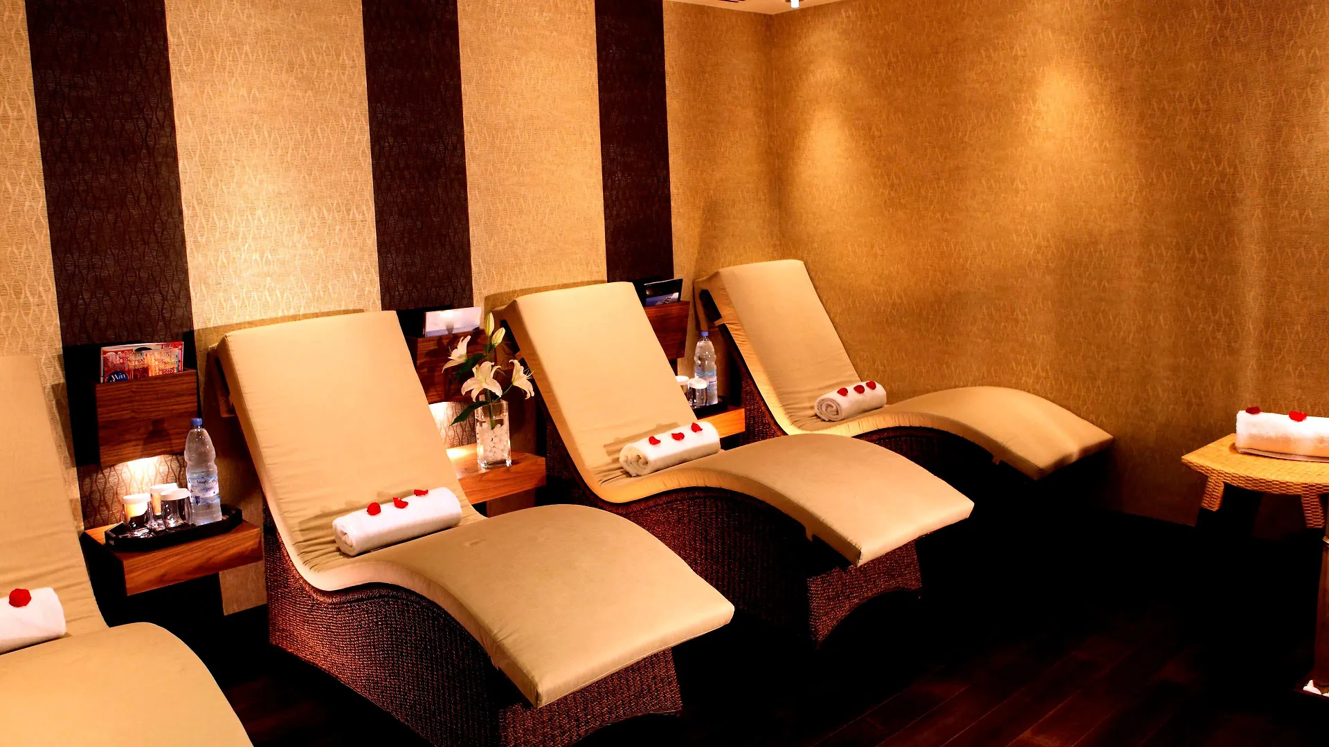 Crowne Plaza Dubai Deira By Ihg Hotel United Arab Emirates