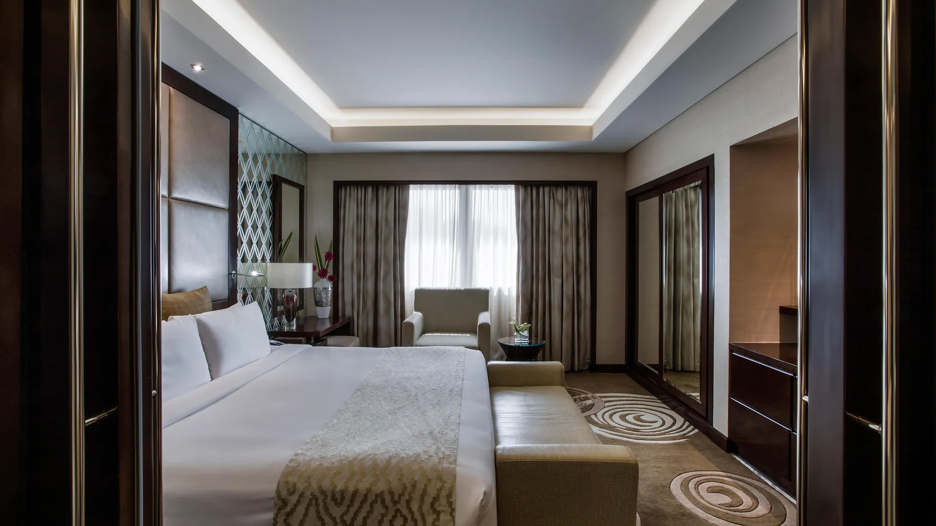 Crowne Plaza Dubai Deira By Ihg Hotel
